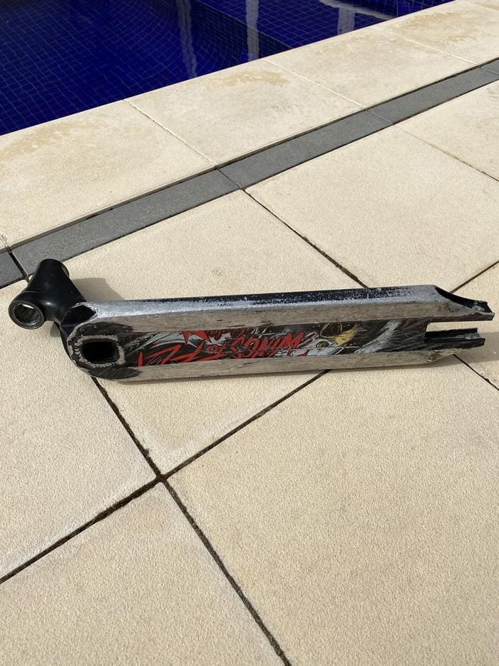 aos v3 charles padel